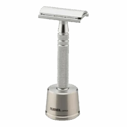 Feather AS-D2 Tradisjonell Barberhøvel Med Stativ